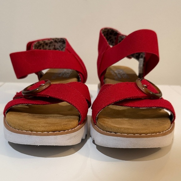 Skechers Bobs Memory Foam Red Strappy Sandals size 8 - Picture 3 of 10